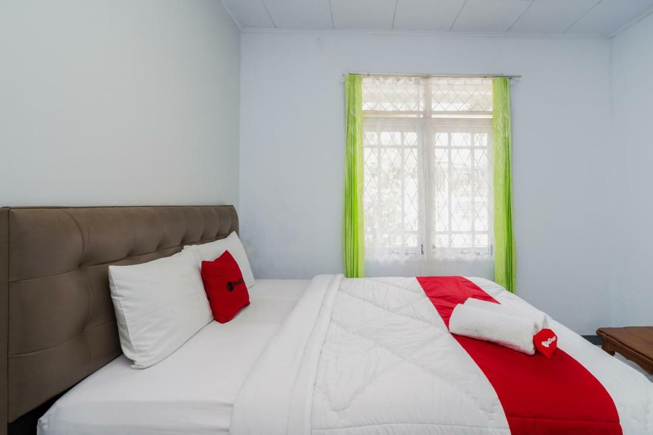 Reddoorz Syariah Near Rsud Cimacan Богор Екстериор снимка